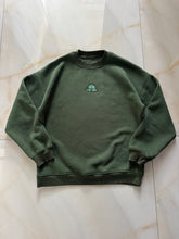 Load image into Gallery viewer, &quot;Urahara Kisuke&quot; Sweater Olive Green

